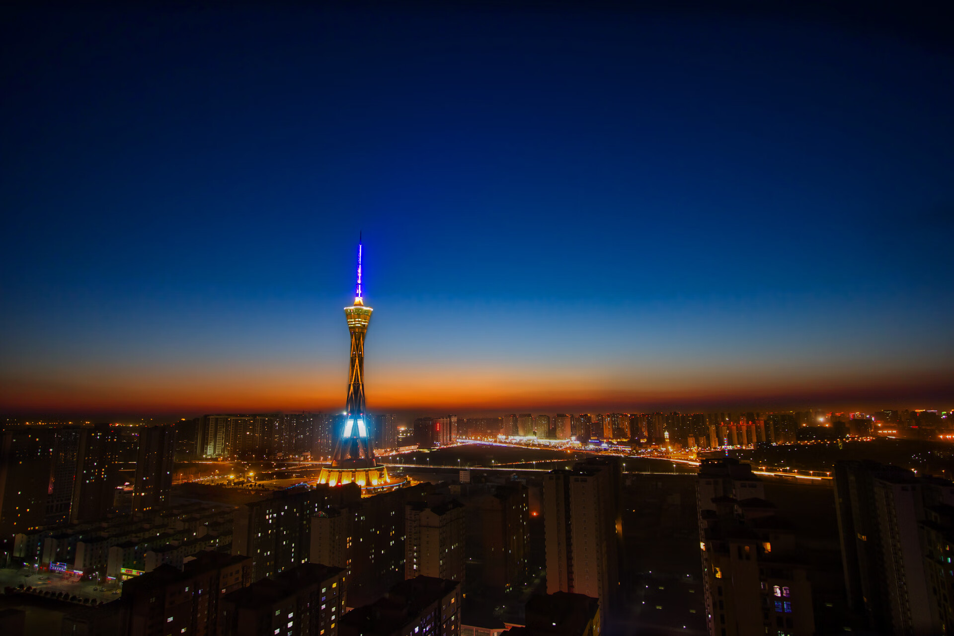 狼队多点开花,莫利纽球场求连胜,莫利纽克斯球场