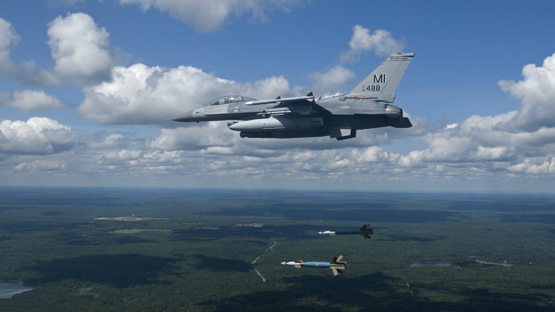 国家队加强心理辅导帮助球员应对比赛压力和挑战，国家队心理辅导老师待遇