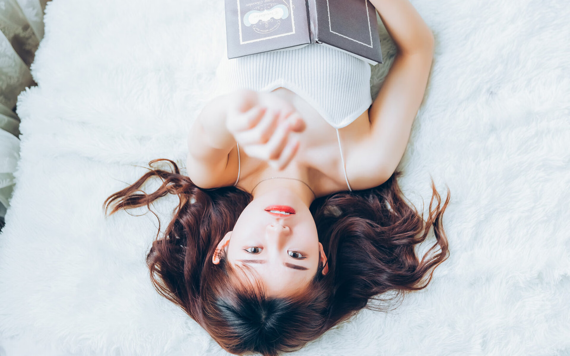 西甲巅峰之战：攻守大戏精彩纷呈，西甲冠军之争